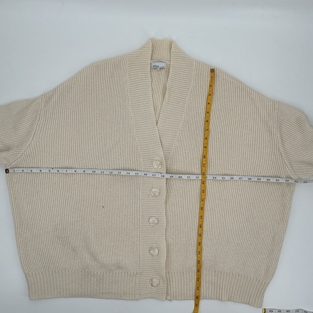 Danielle Bernstein Ladies Oversized Cream Knit Cardigan Sweater - Picture 6 of 8